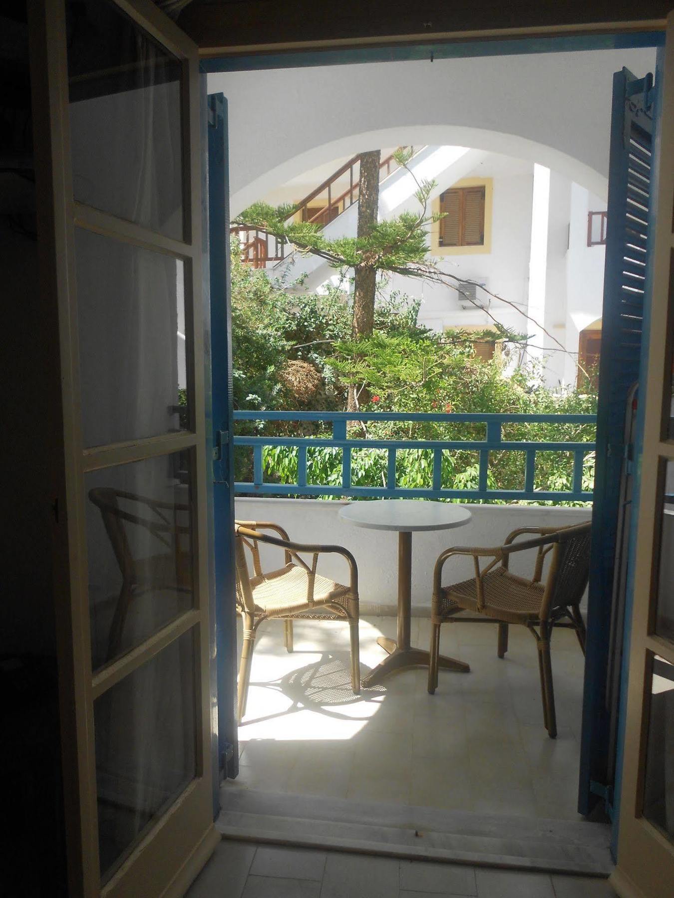 Elalia Apartments خيرسونِسوس المظهر الخارجي الصورة